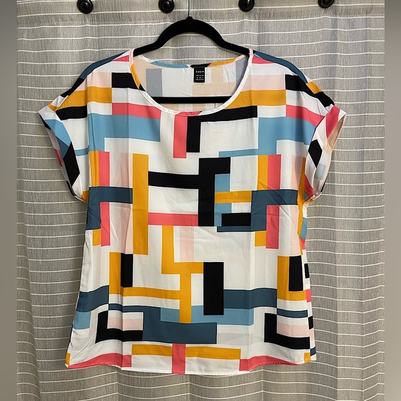 SHEIN Tops - FREE* NWOT Colorful Top